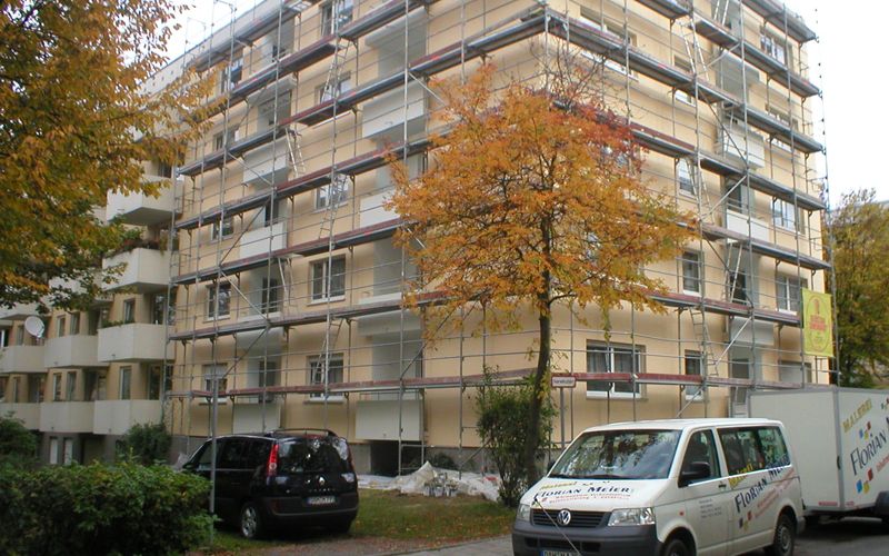 Wohnhaus München, Fassadenanstrich und Gerüstbau